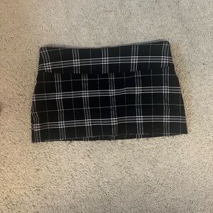 Gingham mini skirt